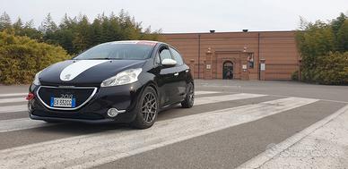 Peugeot 208 1.4 HDI 68CV