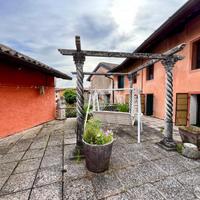 RUSTICO A MERETO DI TOMBA