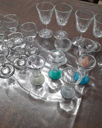 3 set di bicchierini da liquore (17 bicchierini)
