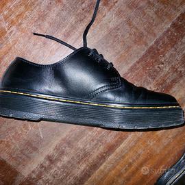 dr Martens nere modello Brooklyn donna