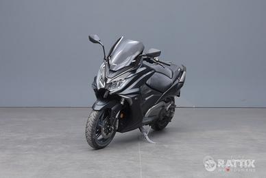 KYMCO AK 550