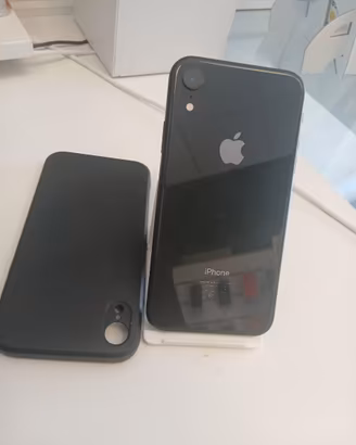 Iphone xr 64bg batteria 86% tutto originale 110€