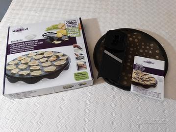 Cuoci al microonde chips di patatine e verdure 