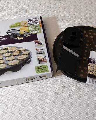 Cuoci al microonde chips di patatine e verdure 