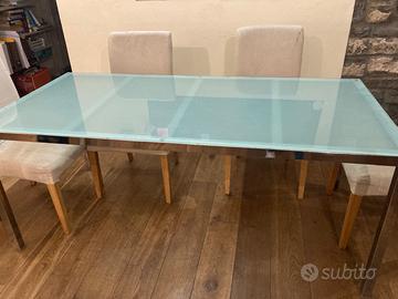 Tavolo cucina con sedie