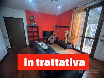 VILLA A SCHIERA A BAGNATICA