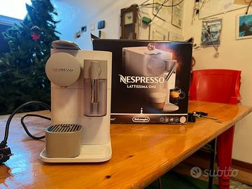 macchina da caffè Nespresso Lattissima One