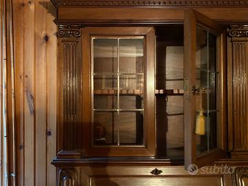 Mobile in noce con ribaltina e due vani