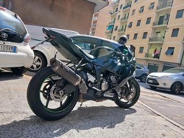 Kawasaki ninja zx6 R