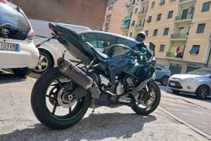 Kawasaki ninja zx6 R