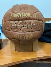 Pallone celebrativo in cuoio Birra Moretti