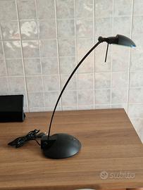 Lampada da scrivania 