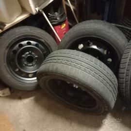 4 cerchi acciaioi da 16' a 5 fori