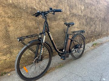Bici elettrica autonomia 100/120km prezzotrattabil