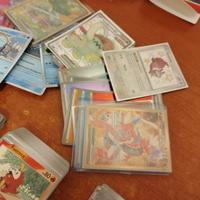 enorme collezione Pokemon 2200 carte 