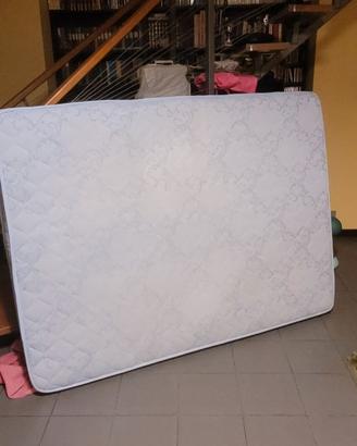 Materasso 140x190. Consegna 20 euro