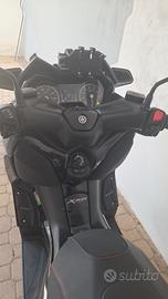yamaha x max 300