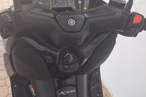 yamaha x max 300