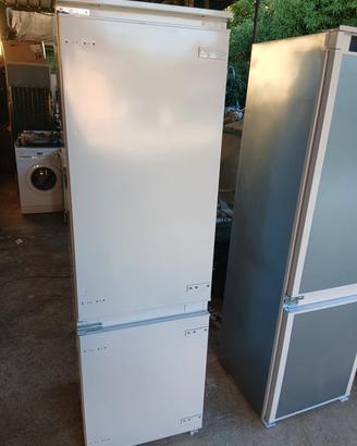 Frigorifero combinato a incasso  quasi nuovo h 177