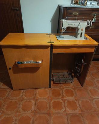 Macchina per cucire Singer 306M