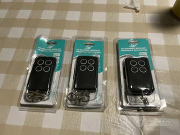Tre telecomandi universali per cancello 433mh