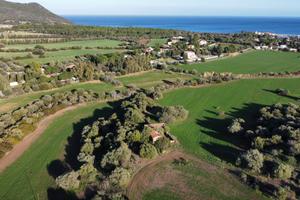 Terreno con rustico da ristrutturare