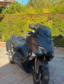 T-Max 530cc