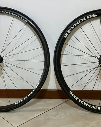 Ruote Carbonio Reynolds