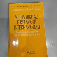 Media digitali e relazioni internazionali