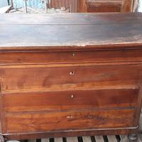 Antico comò in noce,a 4 cassetti da RESTAURARE