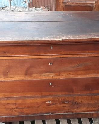 Antico comò in noce,a 4 cassetti da RESTAURARE
