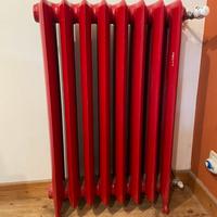 Radiatore alto in ghisa stile liberty