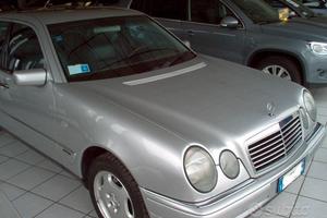 Mercedes-benz E 320 Serie 4Matic