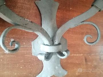 Appliques in ferro battuto