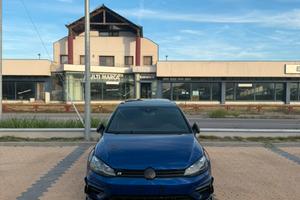 VOLKSWAGEN GOLF 7,5R