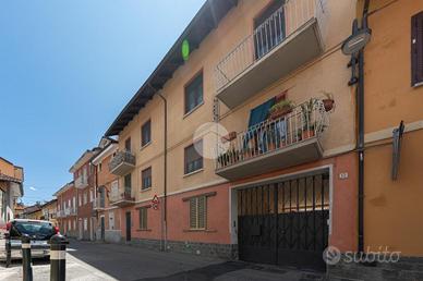 3 LOCALI A CASELLE TORINESE