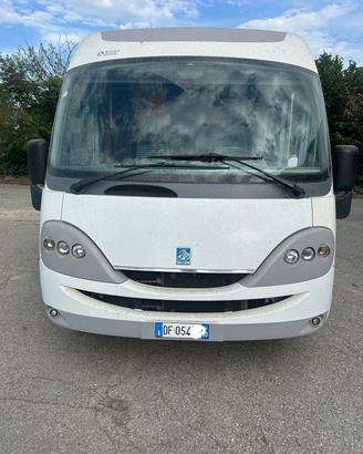 054 motorhome knaus su linee del 2006 in saldo