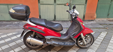 Paggio beverly 200 anno 2005