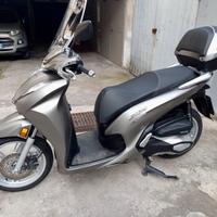 Honda sh 350