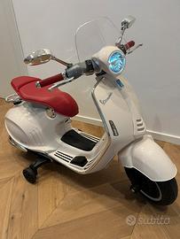 Vespa elettrica nuova ancora imballata