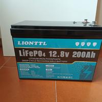 Batteria LiFePO4 12V 200Ah semi nuova