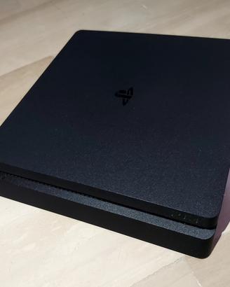 Playstation 4 slim