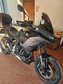 BMW F900 XR