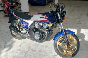 Honda CB 1100 GRAN BULLDOR