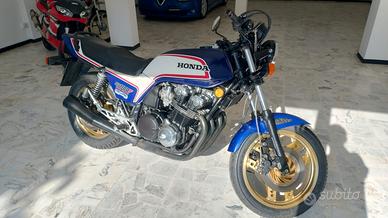 Honda CB 1100 GRAN BULLDOR