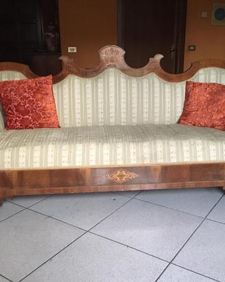 divano dell’800.