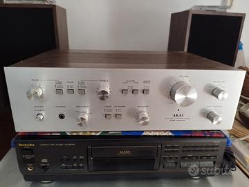 Amplificatore Akai AM 2400