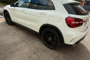 Mercedes GLA 200d