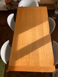 Tavolo allungabile da 6 a 12 posti