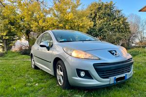Peugeot 207 - benzina/gpl